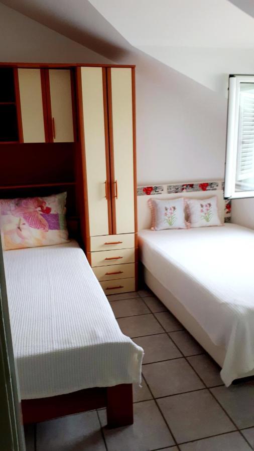 Apartmani Kalinic Bijela Ngoại thất bức ảnh