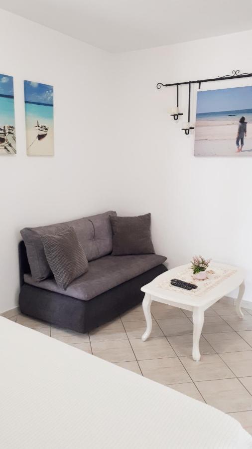 Apartmani Kalinic Bijela Ngoại thất bức ảnh