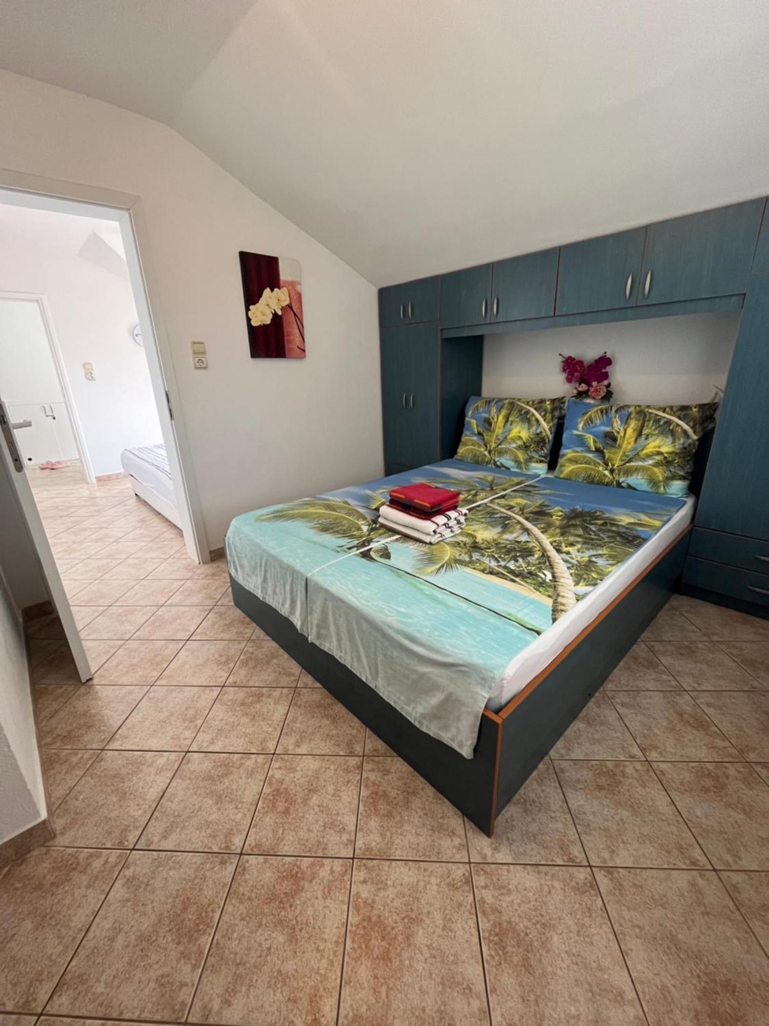 Apartmani Kalinic Bijela Ngoại thất bức ảnh