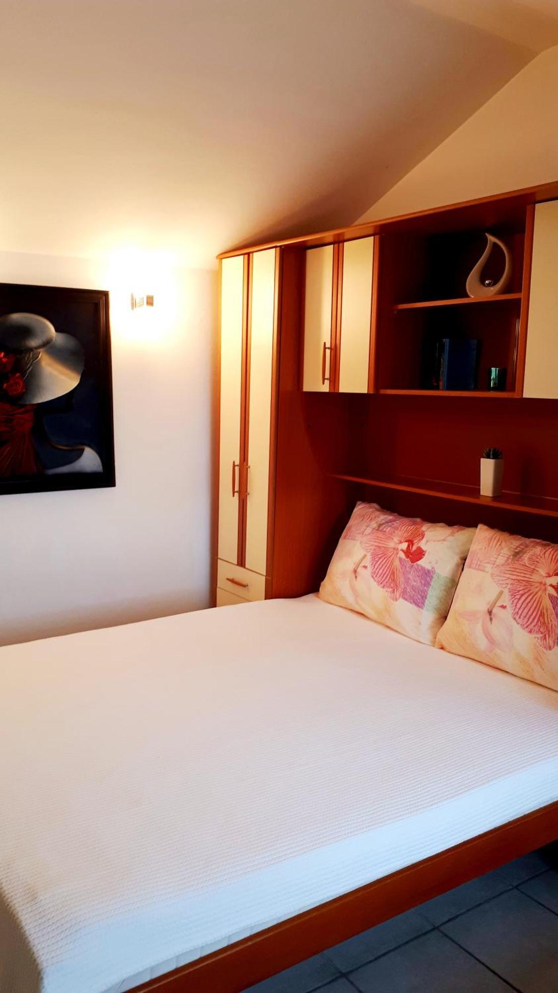 Apartmani Kalinic Bijela Phòng bức ảnh